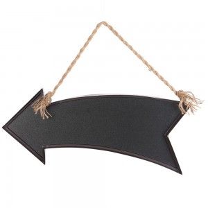 Decoración para colgar - Flecha en metal (659.5x5x25 cm).