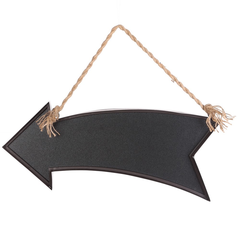 Decoración para colgar - Flecha en metal (659.5x5x25 cm).