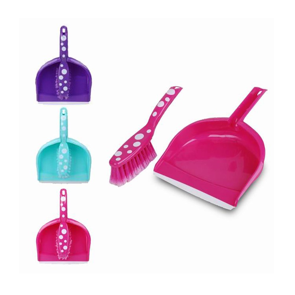 Dustpan avec une brosse...