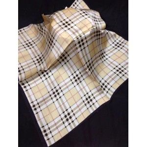 PAÑUELO DE SEDA 100% NATURAL VIWIN & SILK, 55X55 CM.