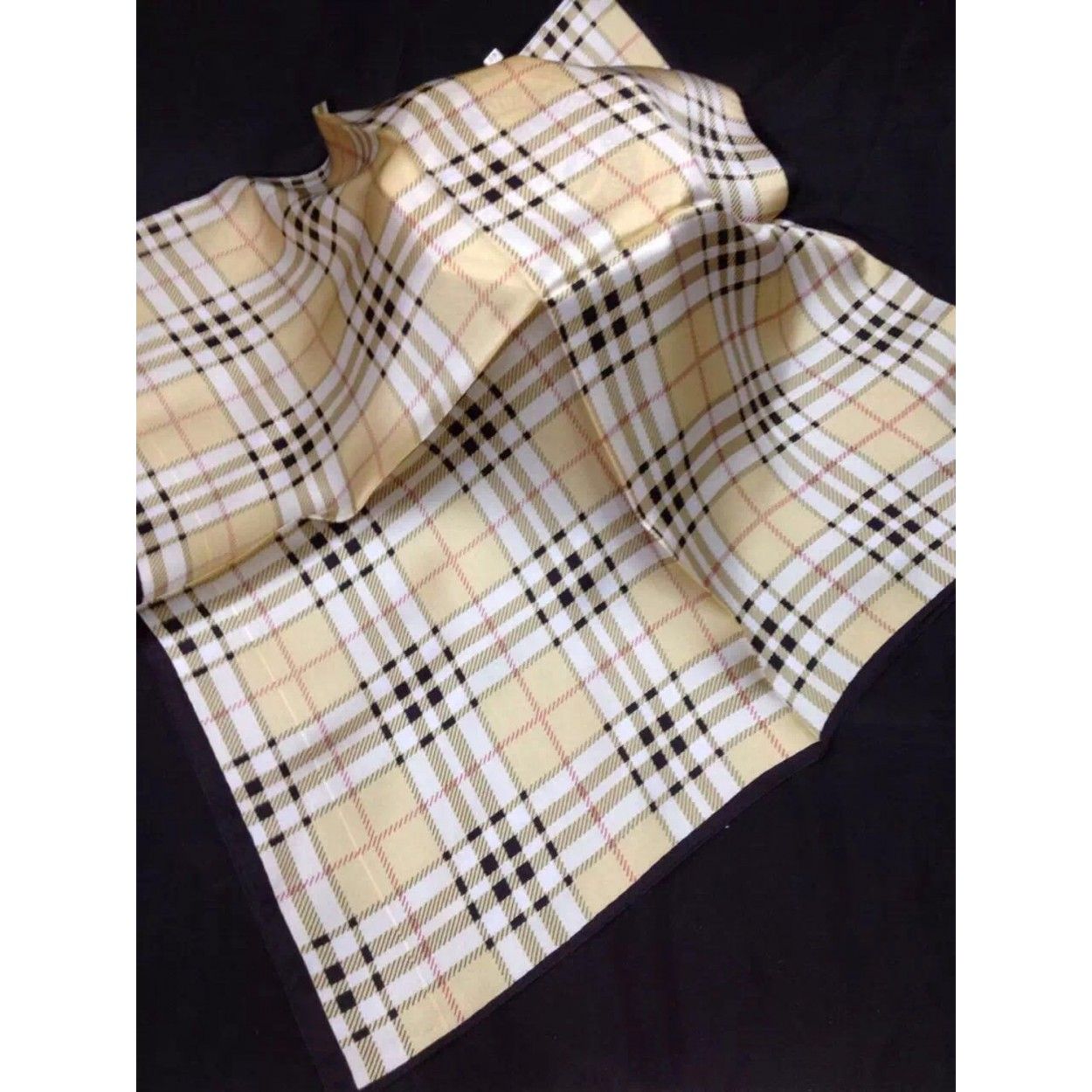 SILK HANDKERCHIEF 100% NATURAL VIWIN & SILK, 55X55 CM.