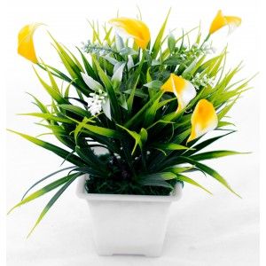 Planta artificial con maceta