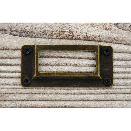 Meuble porte manteau en bois Naturel Polychrome quatre cintres et douze tiroirs.