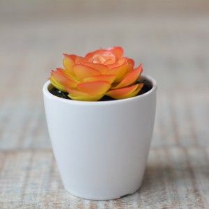 Impianto artificiale con Vaso in Ceramica Naturale di Colore Bianco per la Decorazione