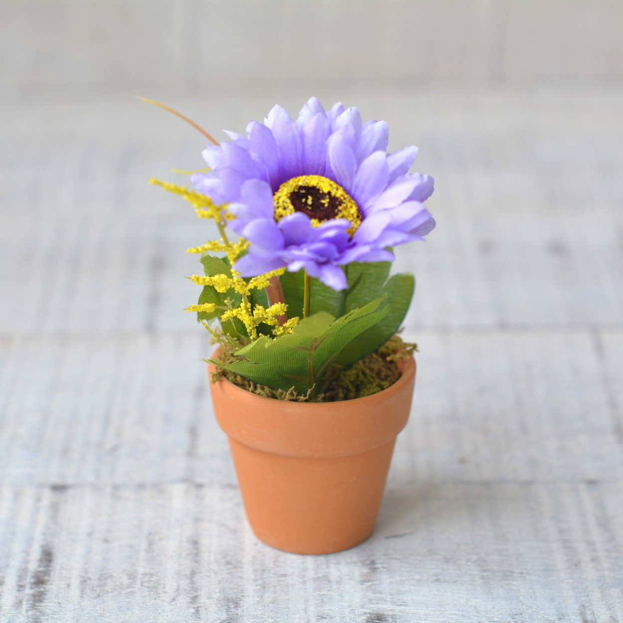 Impianto artificiale Viola in Pentola di Fango Naturale per la Decorazione Domestica e di Più