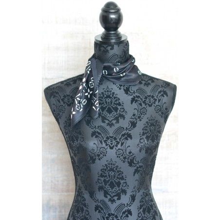 Mouchoir de soie 100% naturelle noir couleur argent et rouge, la Maison et Plus