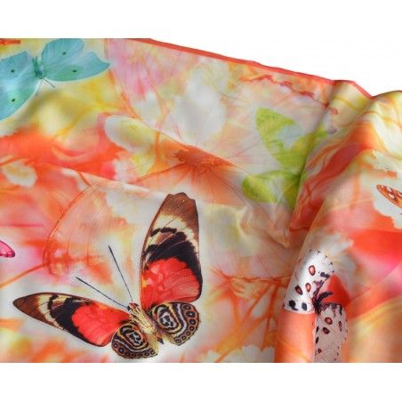Pañuelo  de seda 100% natural, con dos caras y  flecos, modelo mariposas naranja,  de Hogar y Mas