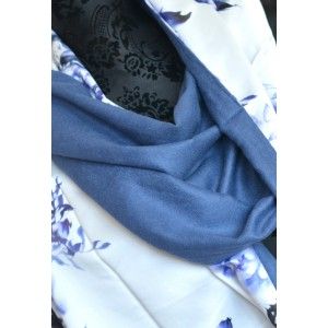 Pañuelo  de seda 100% natural, con dos caras y  flecos, blanco y morado,  de Hogar y Mas