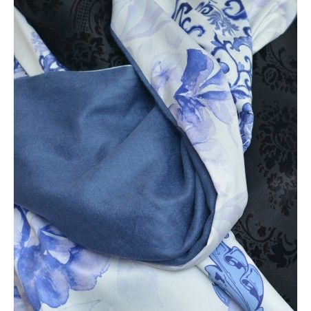 Pañuelo  de seda 100% natural, con dos caras y  flecos, modelo artemisa azul, colección otoño-invierno,  de Hogar y Mas