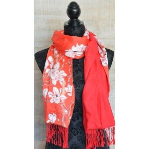Pañuelo  de seda 100% natural, con dos caras y  flecos, modelo primavera naranja, colección otoño-invierno,  de Hogar y Mas