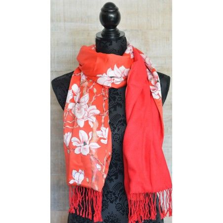 Pañuelo  de seda 100% natural, con dos caras y  flecos, modelo primavera naranja, colección otoño-invierno,  de Hogar y Mas