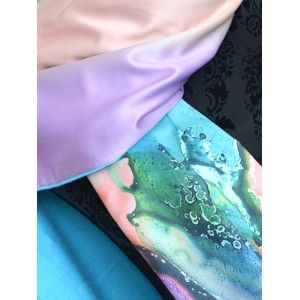 Pañuelo  de seda 100% natural, con dos caras y  flecos, modelo agua azul, colección otoño-invierno,  de Hogar y Mas