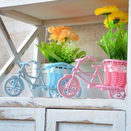 Jardinière en Forme de boîte Vélo Rose et des Plantes Aritifical Trois Modèles de Maison et Plus