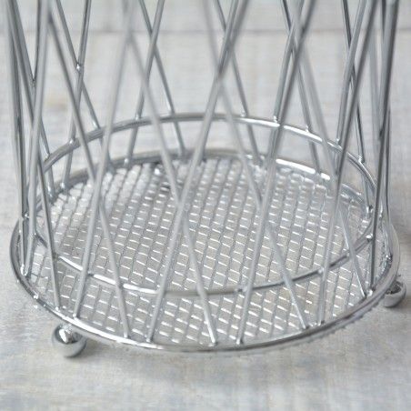 Cubertero de metal. Diseño industrial. Hogar y más