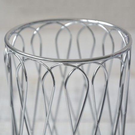 Cubertero of metal. Industrial design. Home and more