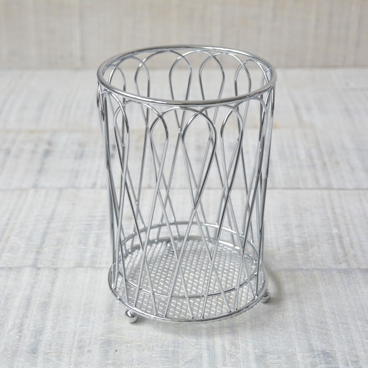 Cubertero of metal. Industrial design. Home and more