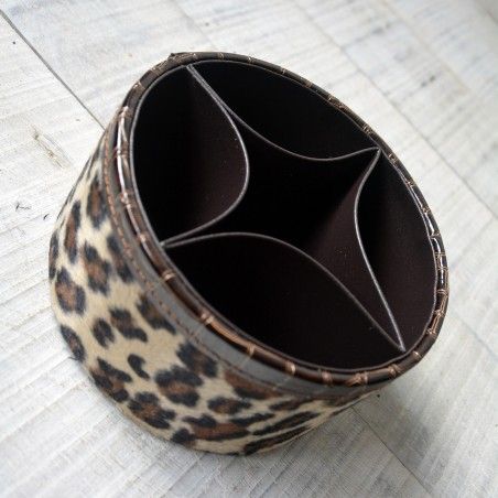 Home and More - Portamandos of leatherette round design-leopard with four compartments