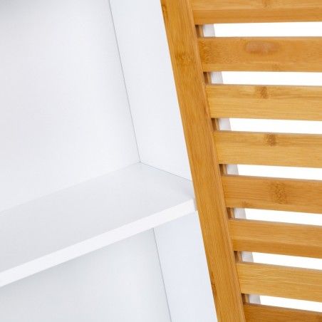 Mueble de pared blanco con puerta de bambú natural. Diseño Natural - Hogar y más