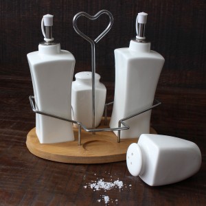 Huile Vinaigre moderne de céramique et bambou naturel, blanc pour la cuisine - la Vie de la Mode - Maison et plus