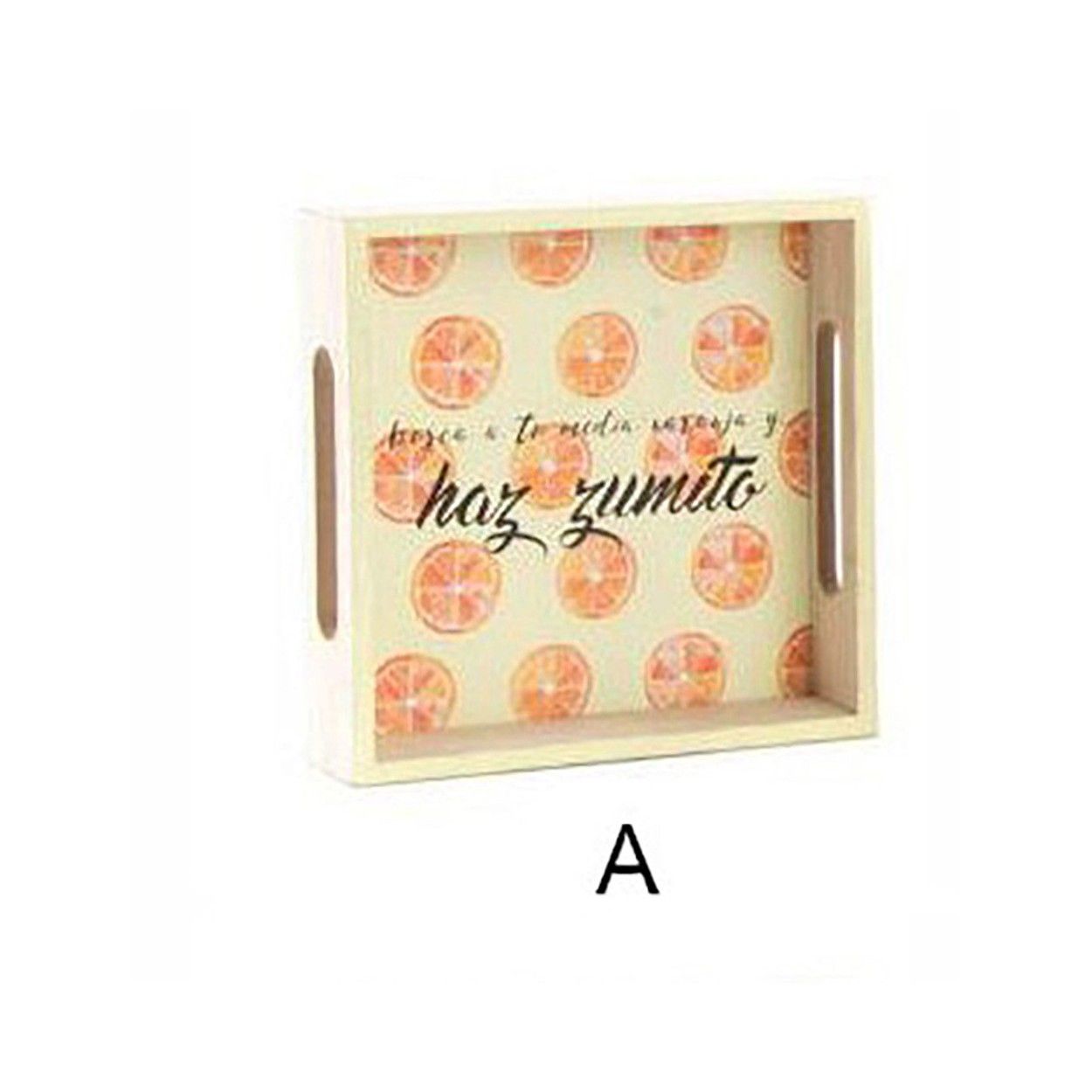 Vassoio di legno con la frutta. Positivo design. Casa e più 