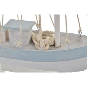 Figura de Velero, realizada en Madera, de color Blanco y Azul, con acabado envejecido. Diseño Marino/Vintage - Hogar y Más