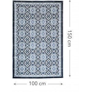 Alfombra con diseño de mosaico exterior e interior.