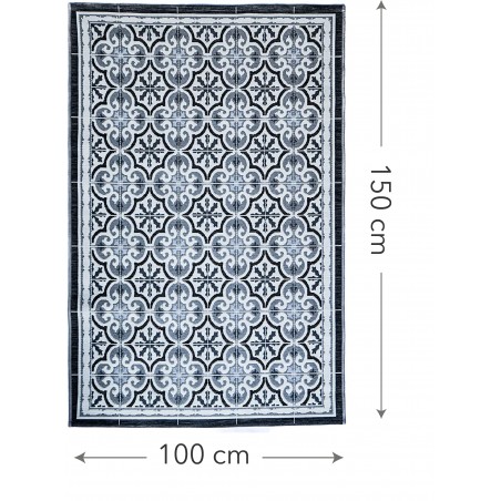 Alfombra con diseño de mosaico exterior e interior.