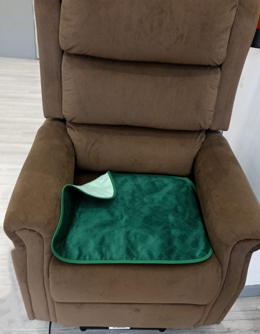 EMPAPADOR PARA SILLA CON BASE VINILO REUTILIZABLE VERDE 61,5 x 45,5 CM