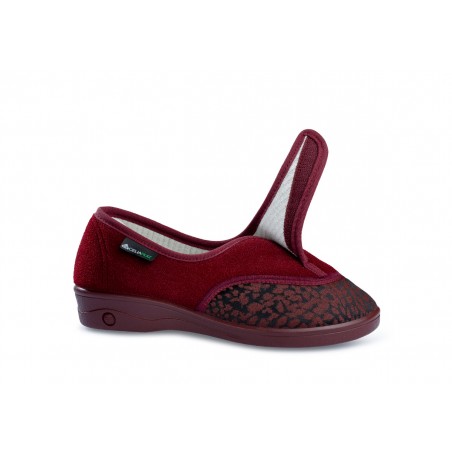ZAPATILLA SANITARIA VENUS CON VELCRO COLOR BURDEOS