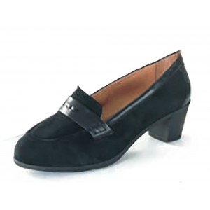ZAPATO DE TACÓN SEÑORA. COLOR NEGRO
