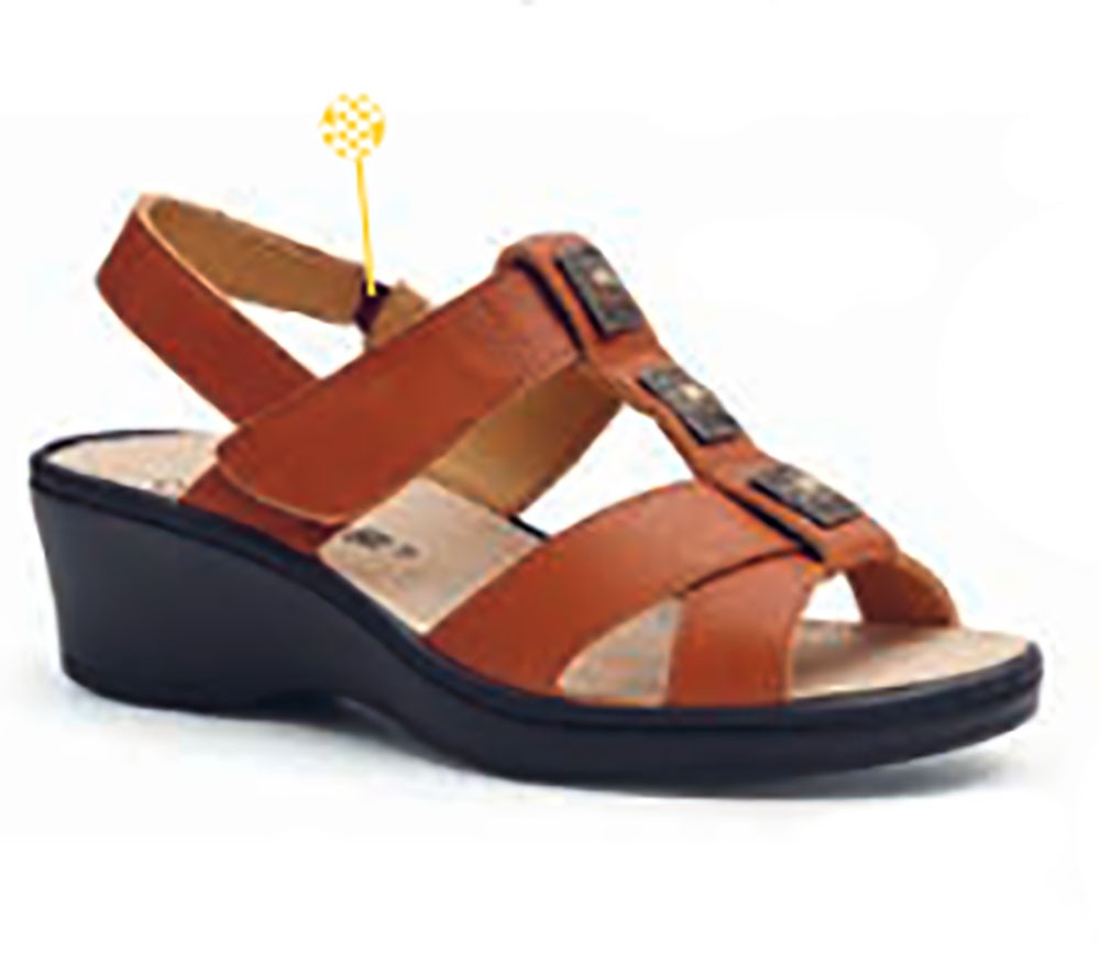 SANDALIA DE CUERO DE COLOR MARRÓN MUJER PINES. TALLA 40