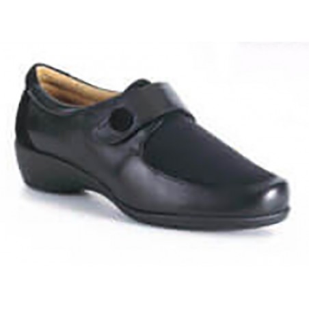 ZAPATO SEÑORA CON TACÓN DE COLOR NEGRO VELCRO. TALLA 35