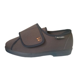 ZAPATILLAS DE CASA VESTA. TALLA 44